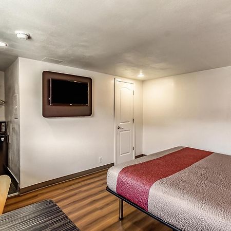 Motel 6 Elizabeth Nj Newark Liberty Intl Airport المظهر الخارجي الصورة