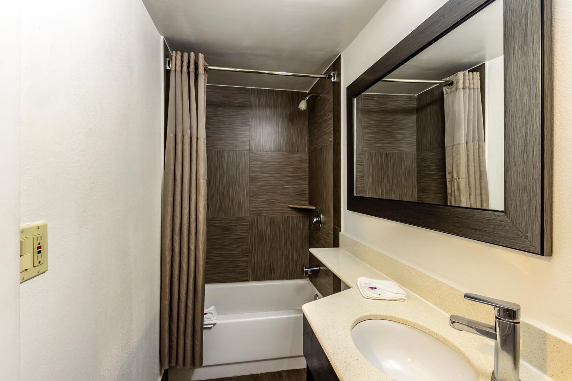 Motel 6 Elizabeth Nj Newark Liberty Intl Airport المظهر الخارجي الصورة